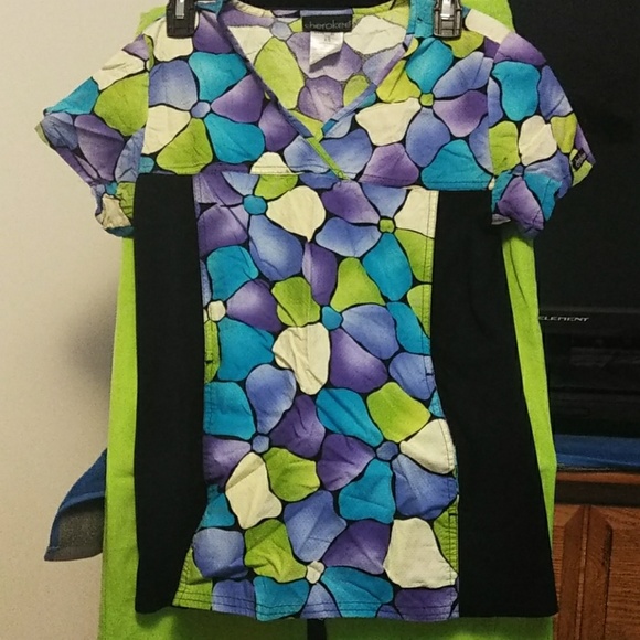 Scrub set - Picture 2 of 3